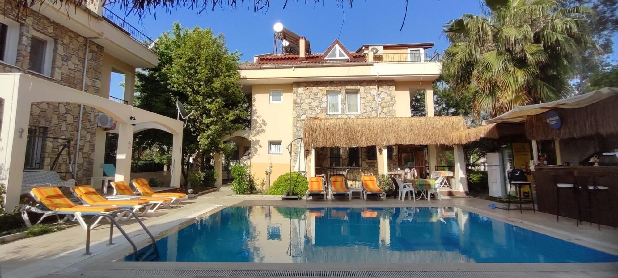 Cileks Apart Otel Fethiye Bagian luar foto