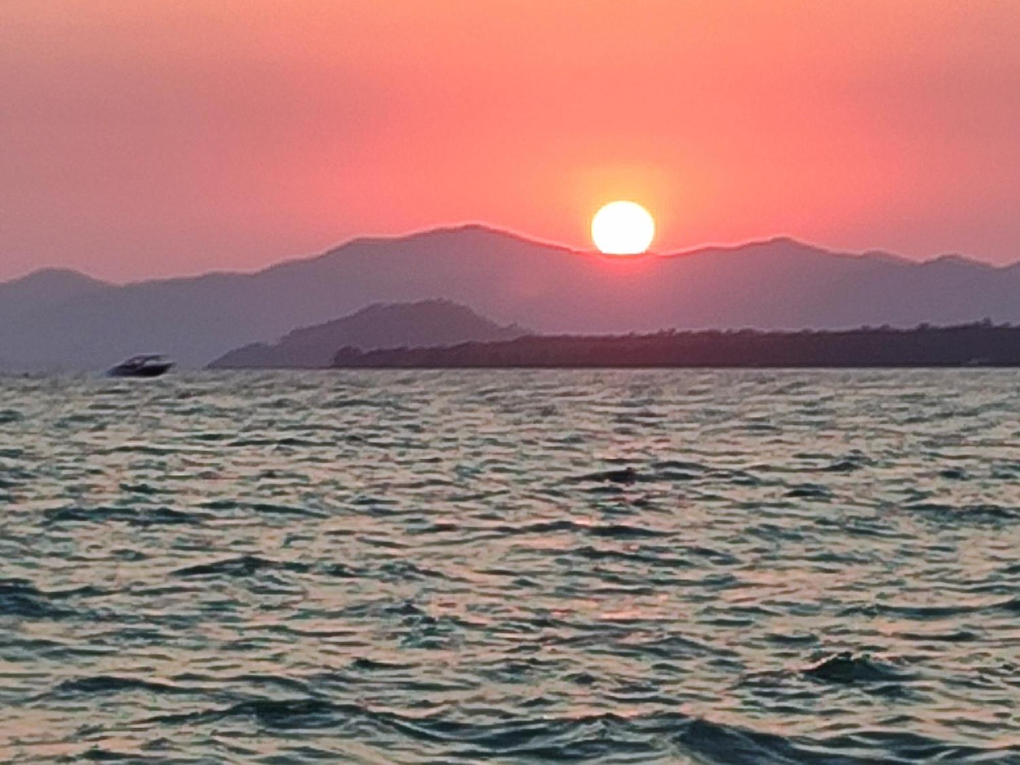 Cileks Apart Otel Fethiye Bagian luar foto
